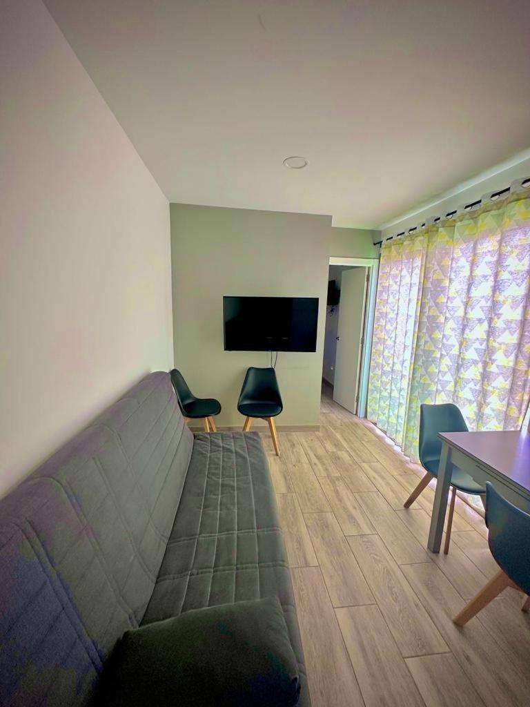 Arguineguin Beach, Penthouse Apartment And Jacuzzi 部屋 写真